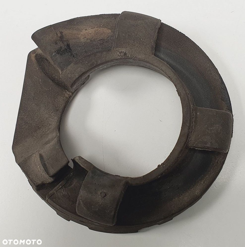 GUMA PODKŁADKA SPRĘŻYNY TYŁ DISCOVERY SPORT L550 - 2