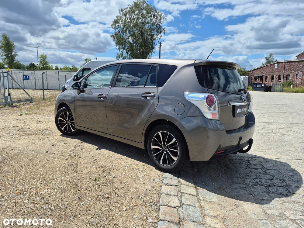 Toyota Verso 1.8 Prestige EU5 MS - 8