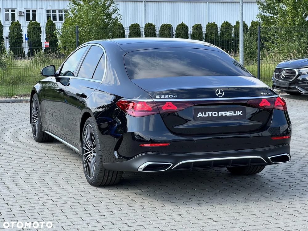 Mercedes-Benz Klasa E 220 d mHEV 4-Matic AMG 9G-Tronic - 12