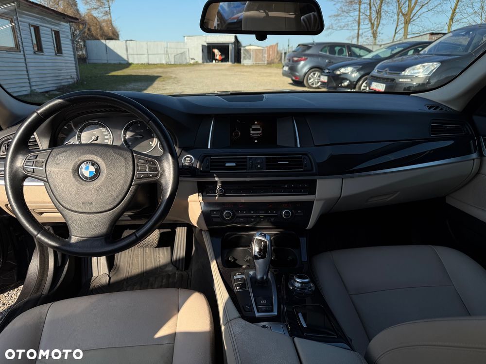 BMW Seria 5 518d - 19
