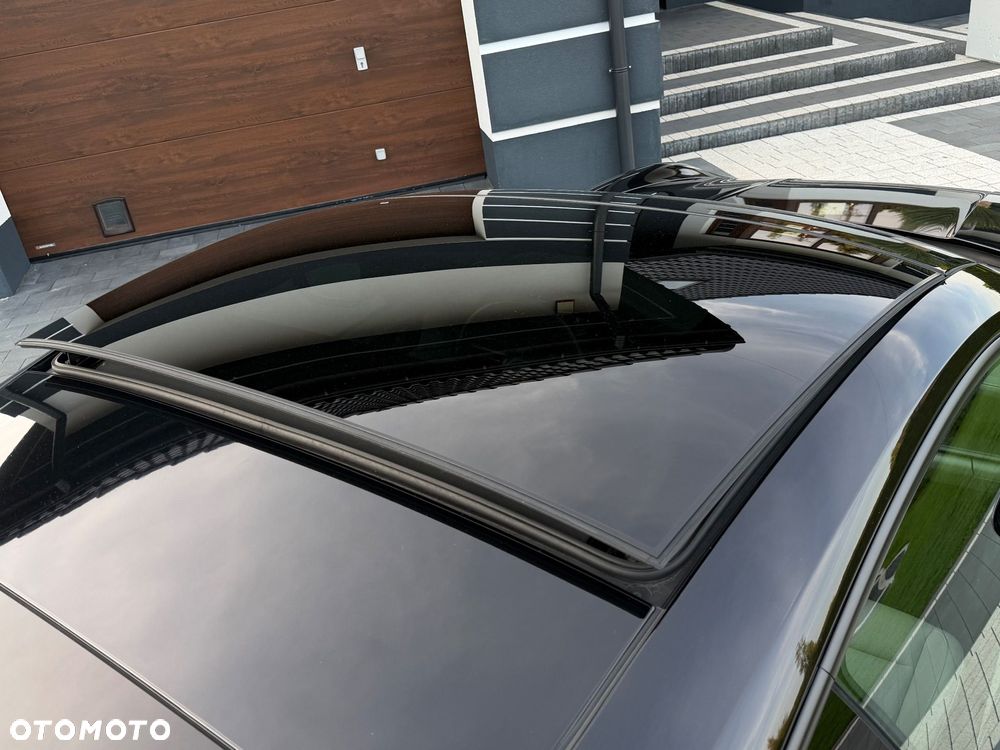 Porsche 911 Carrera 4S - 11