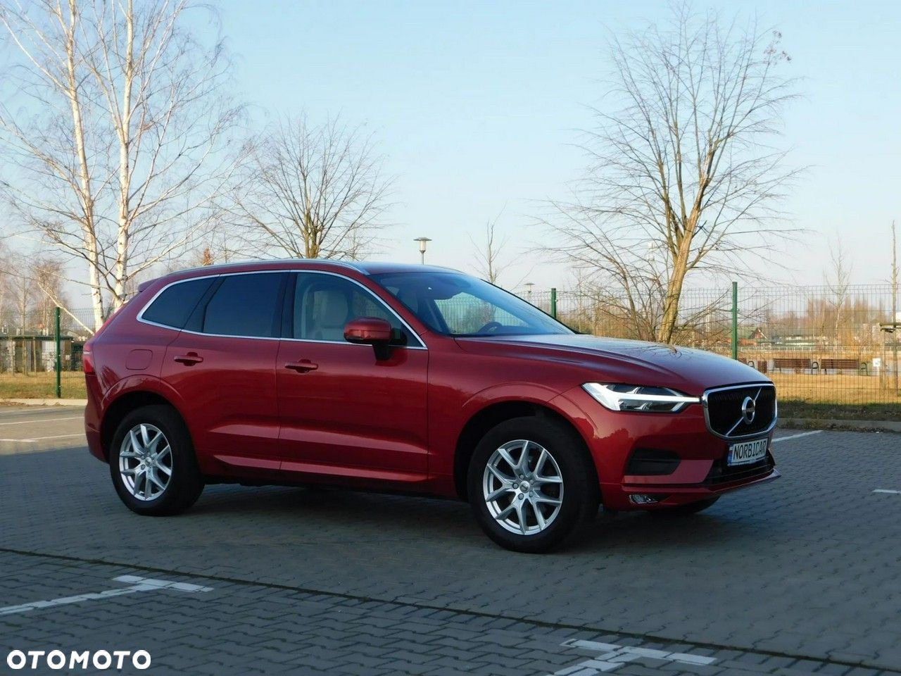 Volvo XC 60 D4 Momentum Pro - 32