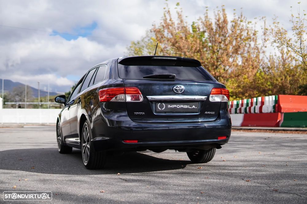 Toyota Avensis SW - 25