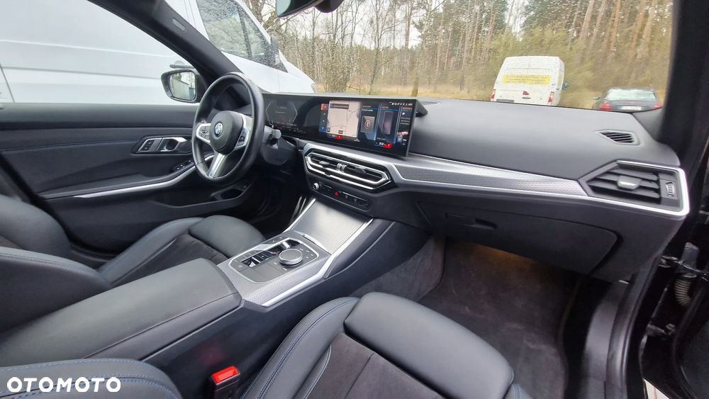 BMW Seria 3 320d Edition M Sport Shadow - 26