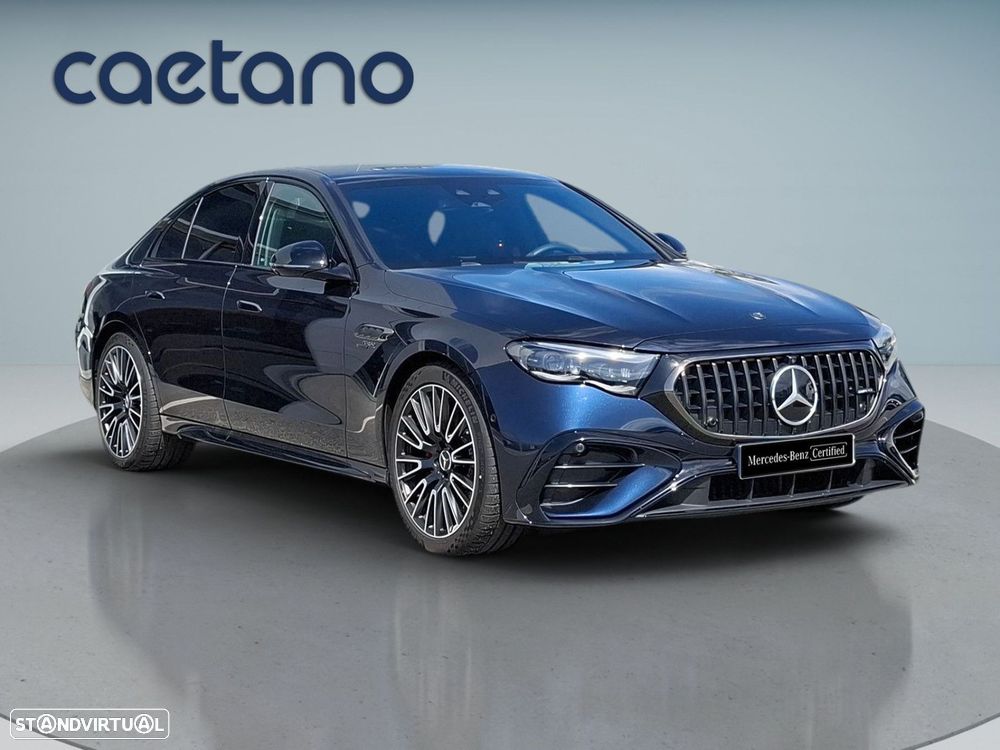 Mercedes-Benz E 53 AMG Hybrid 4Matic+ — fotografia 10