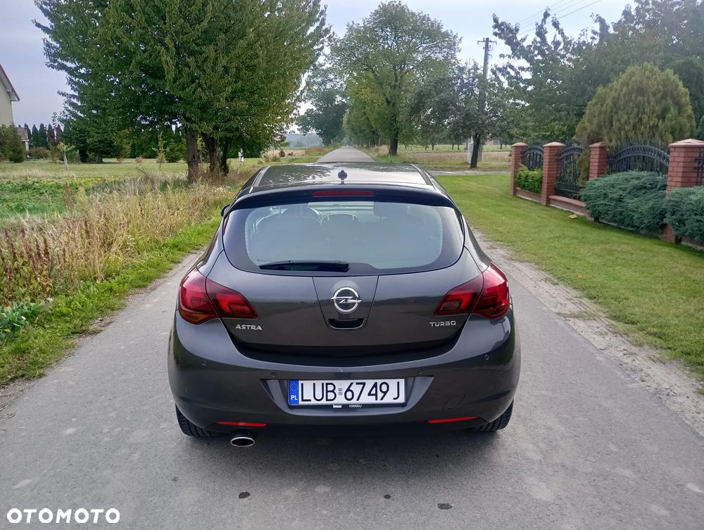 Opel Astra 1.4 Turbo Cosmo - 23