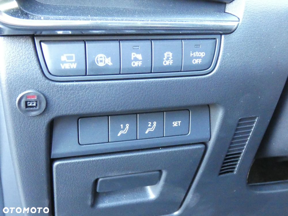 Mazda 3 2.0 mHEV Takumi - 15
