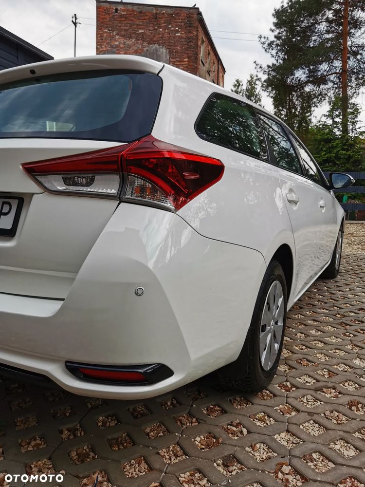 Toyota Auris 1.4 D-4D Dynamic - 22
