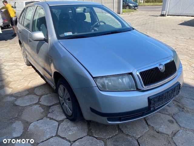 Fabia Kombi 1.4 16v BBY czesci maska zderzak lampa klapa - 5