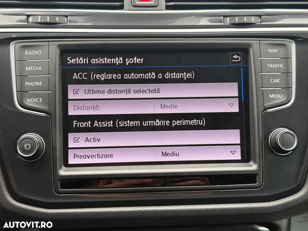 Volkswagen Tiguan - 16