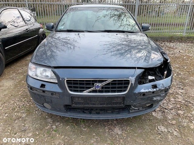 Volvo S60 2.4 Momentum - 6