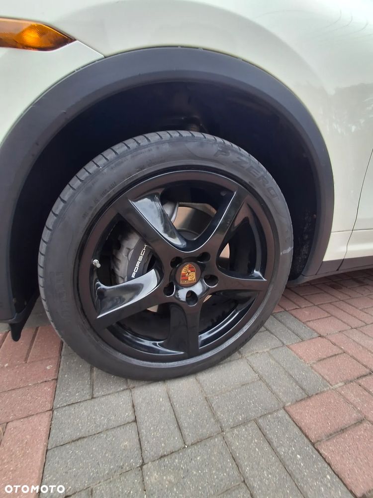 Porsche Cayenne Platinum Edition - 12