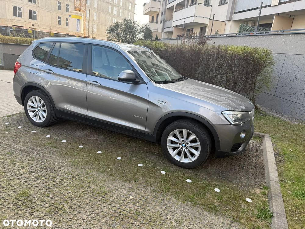 BMW X3 28i xDrive - 2