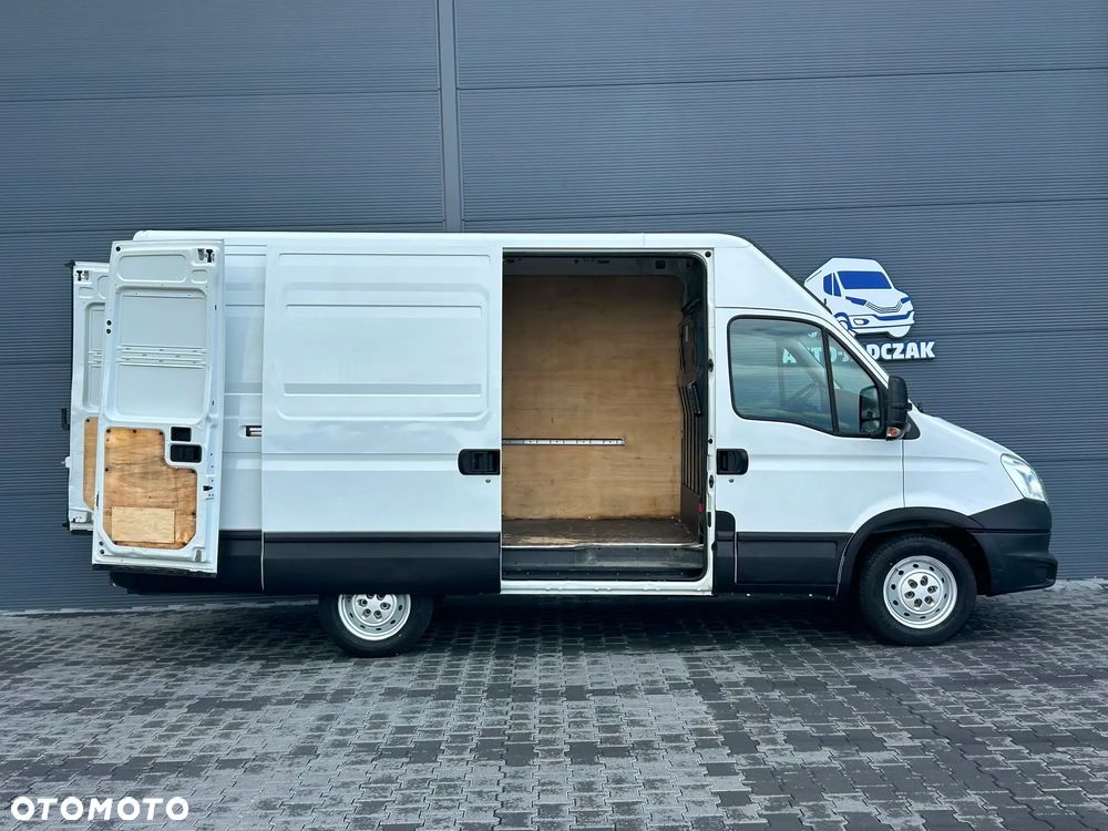 Iveco Daily 35S15 L3H2 Średniak **KLIMA**Hak 3,5t.**Niski przebieg**Sprowadzony**2014R** - 6
