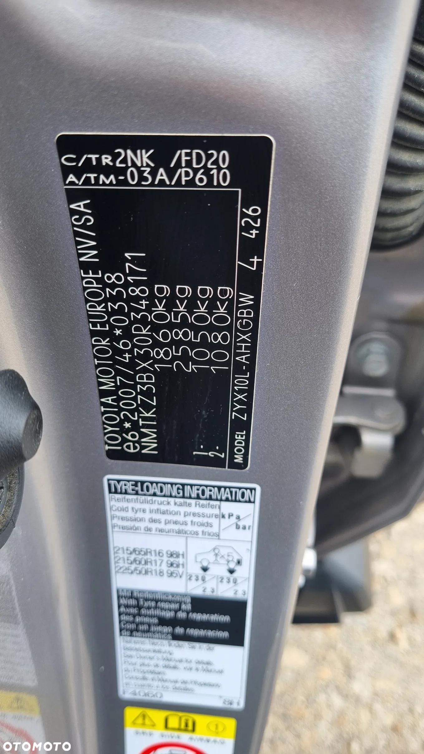 Toyota C-HR 1.8 Hybrid Comfort - 24