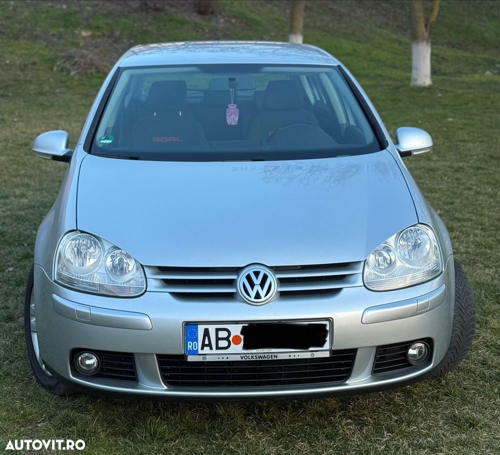 Volkswagen Golf - 3