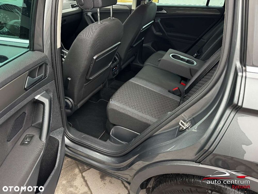 Volkswagen Tiguan - 22