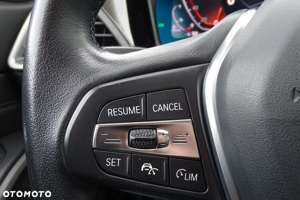 BMW Seria 3 318d Edition Luxury Line Purity - 34