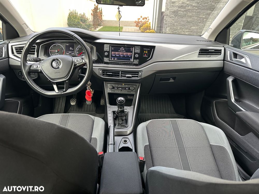 Volkswagen Polo - 11