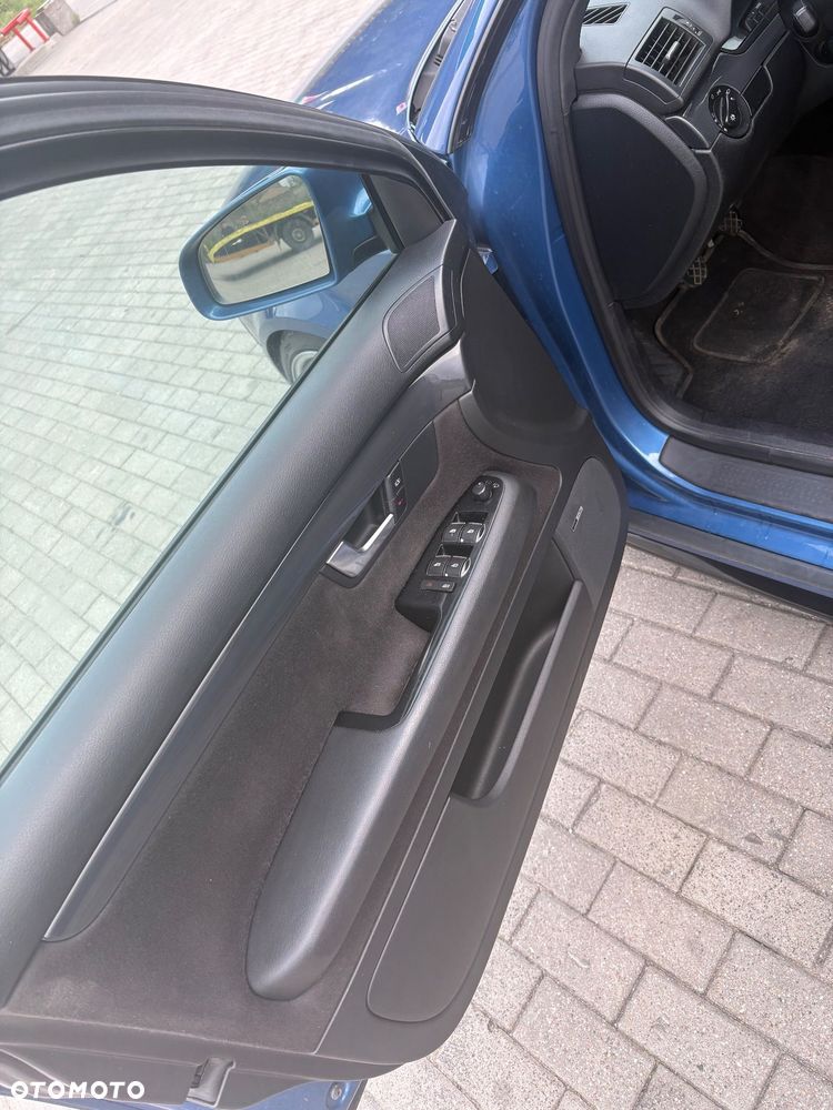 Audi A4 Limousine - 10