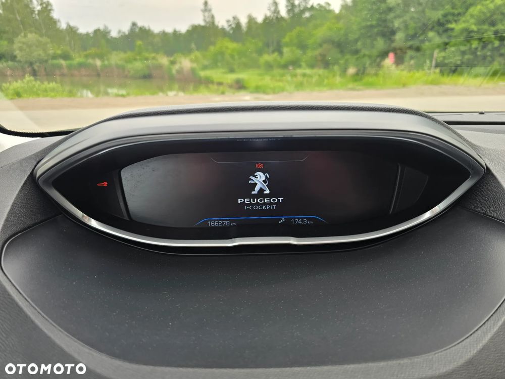 Peugeot 3008 BlueHDi 120 Stop & Start Allure - 19