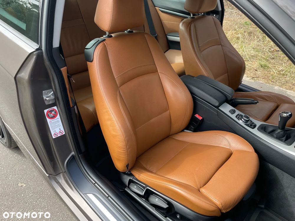 BMW Seria 3 320i Edition Exclusive - 10