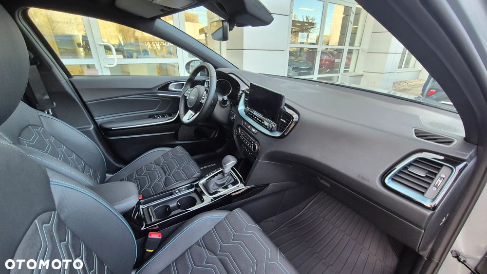 Kia XCeed 1.6 T-GDI Tribute DCT - 10