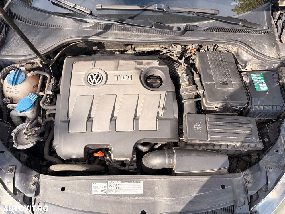 Volkswagen Golf 1.6 TDI DPF BlueMotion Technology Comfortline - 6