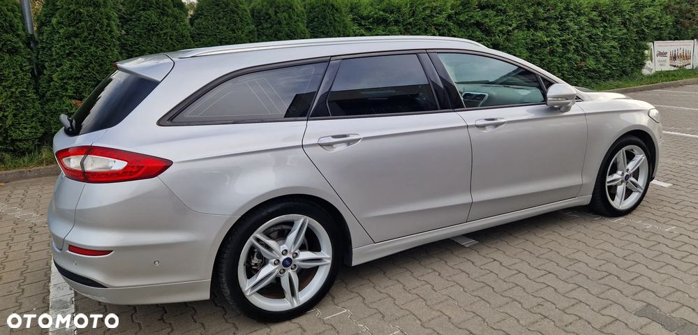 Ford Mondeo 2.0 TDCi Titanium PowerShift - 11