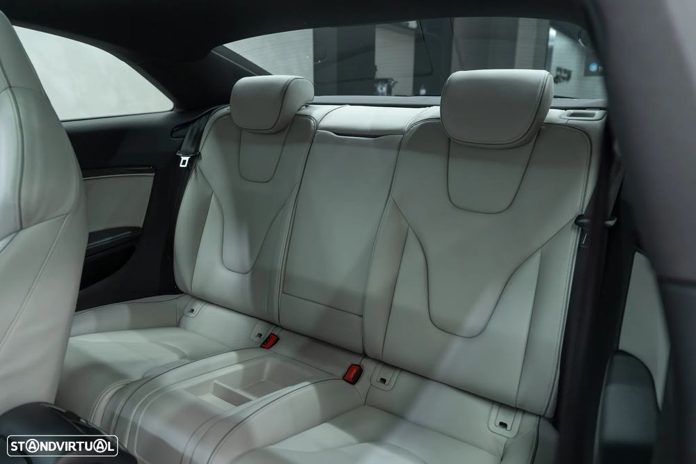 Audi RS5 S tronic - 44