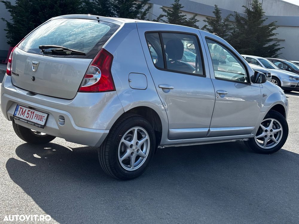 Dacia Sandero 1.2 16V 75 Laureate - 11