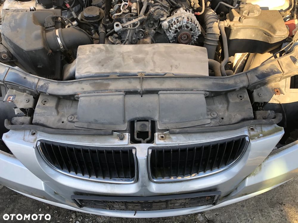Pas Przedni Chłodnice Belka Pod Zderzak BMW E91 2.0D N47 143KM Przedlift 2007 (2005–2012) - Wysyłka - 2