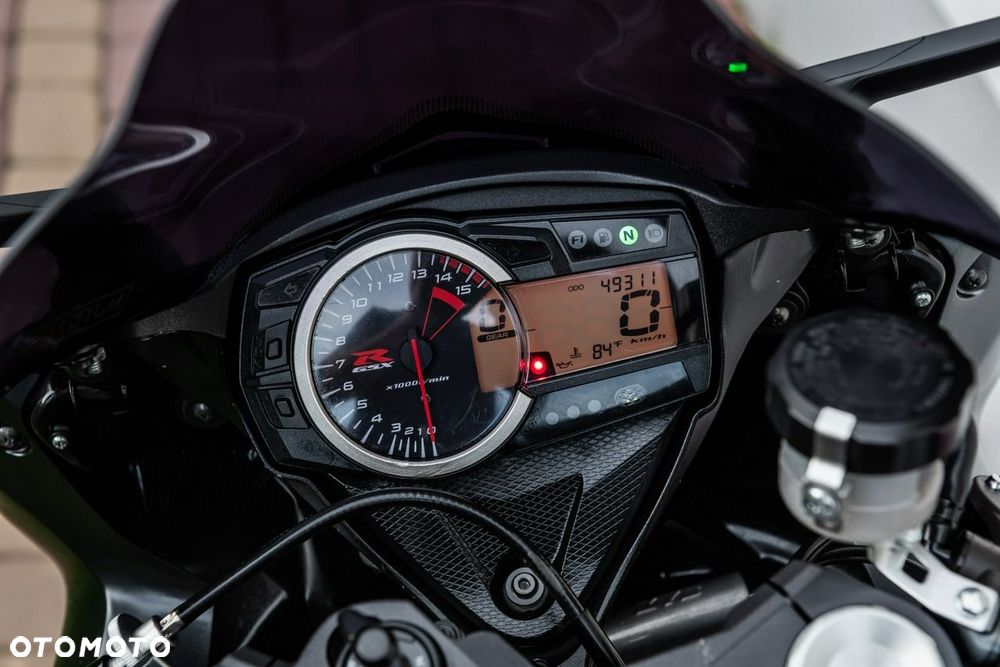 Suzuki GSX-R - 7