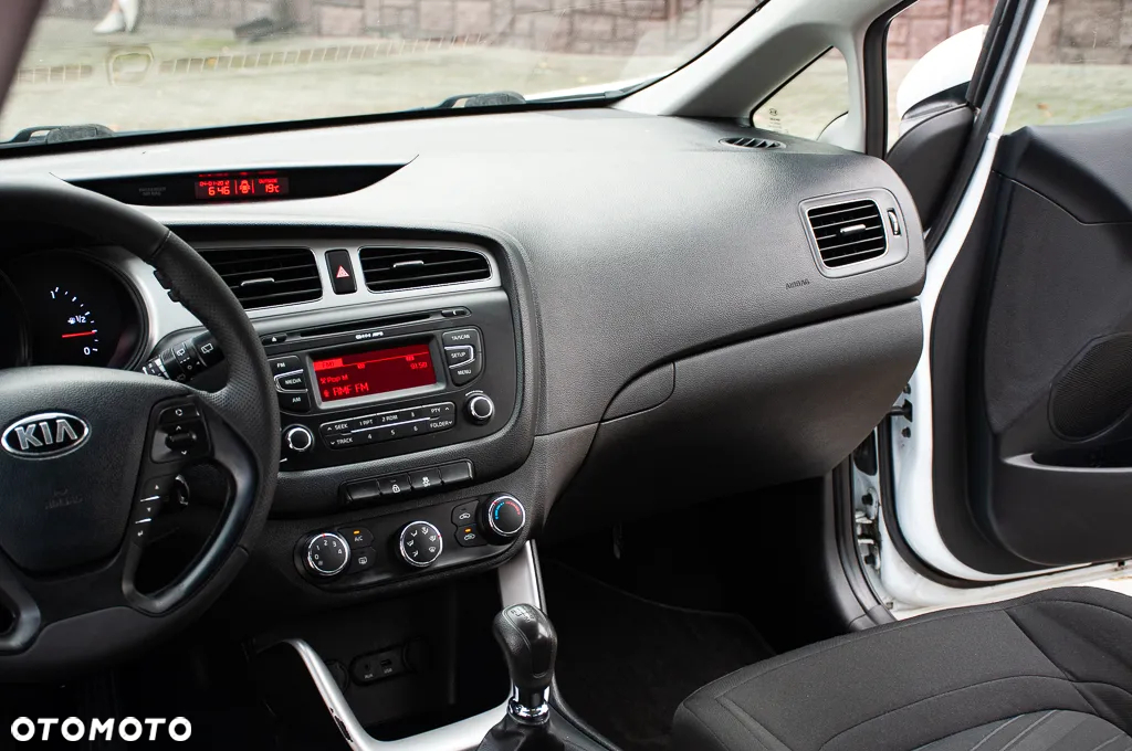 Kia Ceed 1.4 CVVT Vision - 29