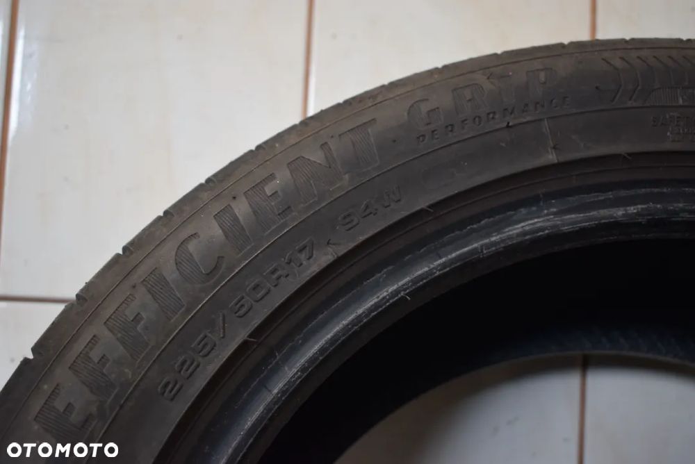 R17 225/50 Goodyear Efficient GRIP Performance Pojedyncza - 6