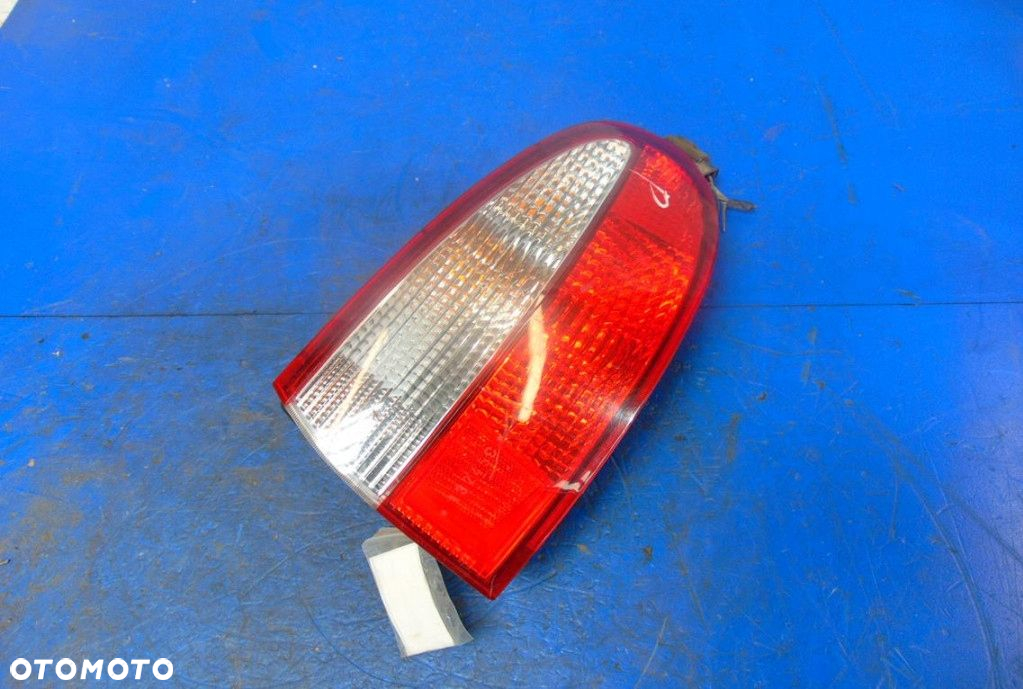 DAEWOO LANOS HB LAMPA PRAWA TYŁ. - 2