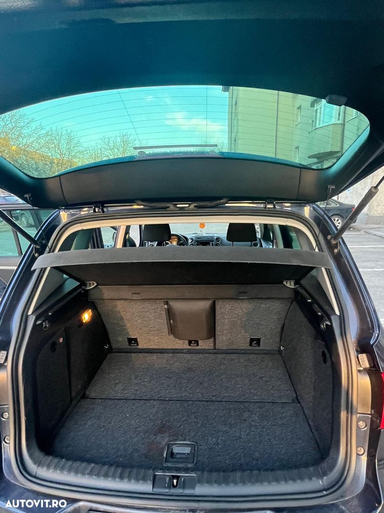 Volkswagen Tiguan - 4