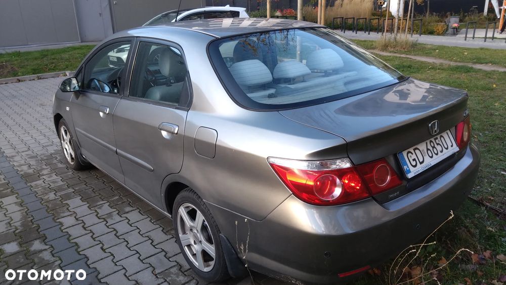 Honda City 2006 photo 4