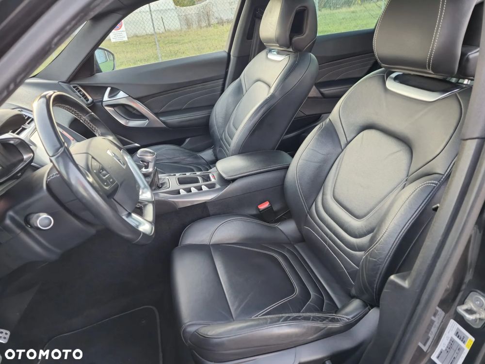 DS Automobiles DS 5 - 10