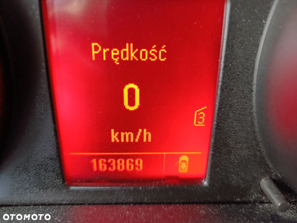 Opel Astra 1.6 Design Edition - 12