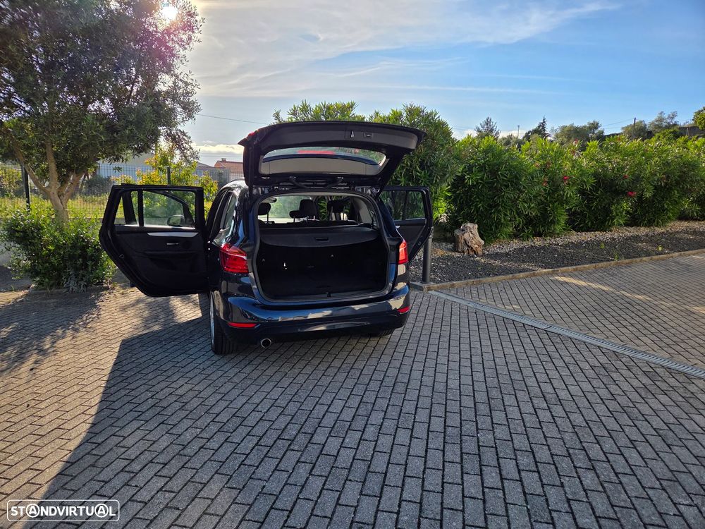 BMW 218 Gran Tourer d 7L Line Luxury Auto - 2
