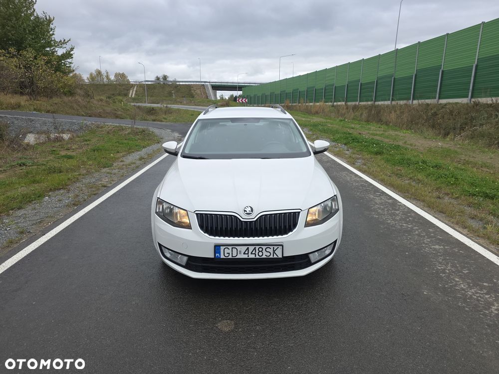 Skoda Octavia 2015 photo 2