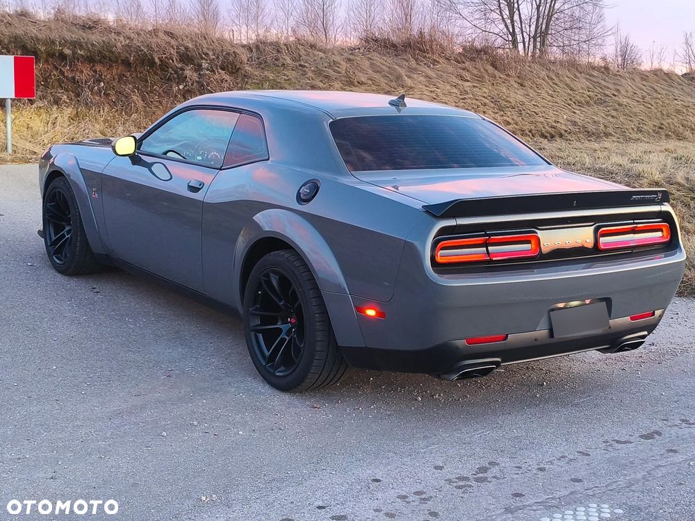 Dodge Challenger 6.4 Scat Pack Widebody - 14