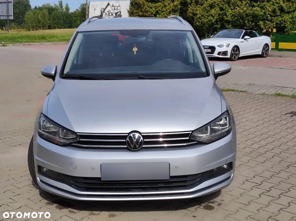 Volkswagen Touran - 14