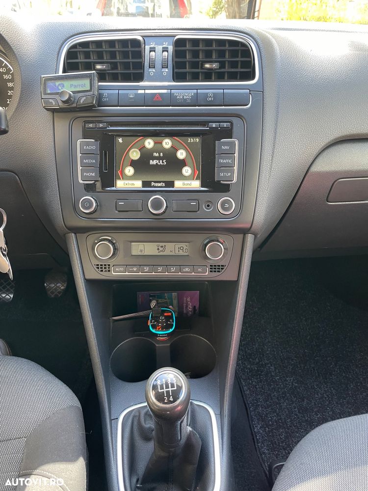 Volkswagen Polo 1.6 TDI DPF Highline BlueMotion Technology - 6