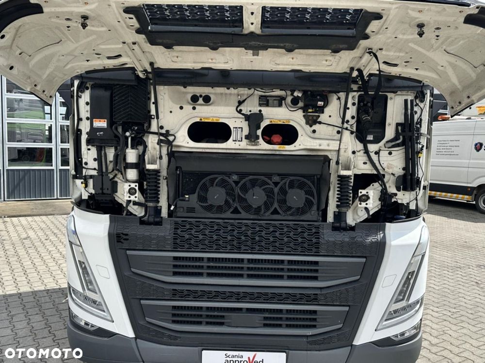 Volvo FH 4X2 460 Globetrotter XL - 10