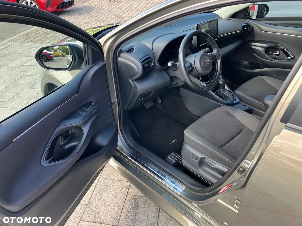 Toyota Yaris Hybrid 1.5 Style - 6