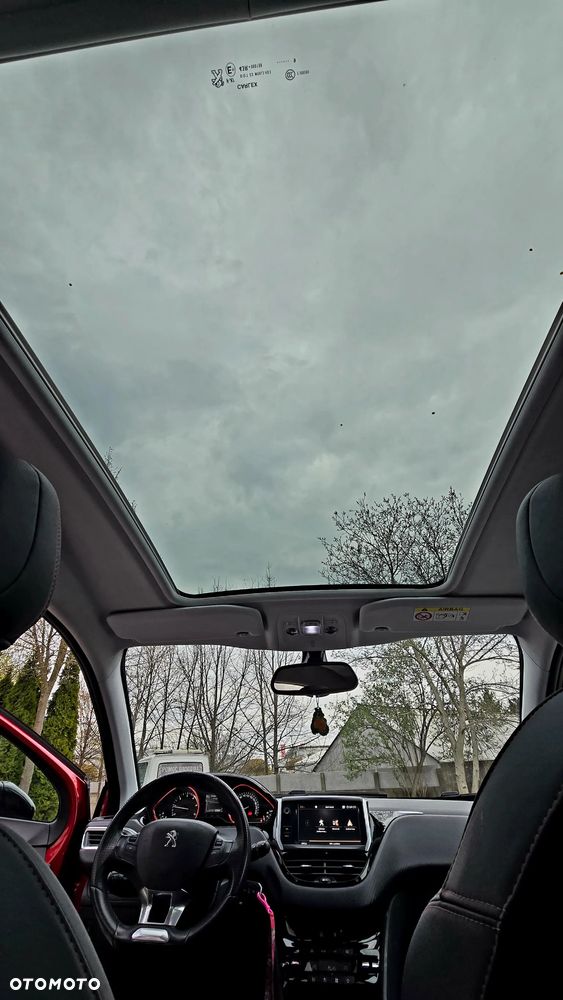 Peugeot 2008 1.5 BlueHDi GT Line S&S - 12