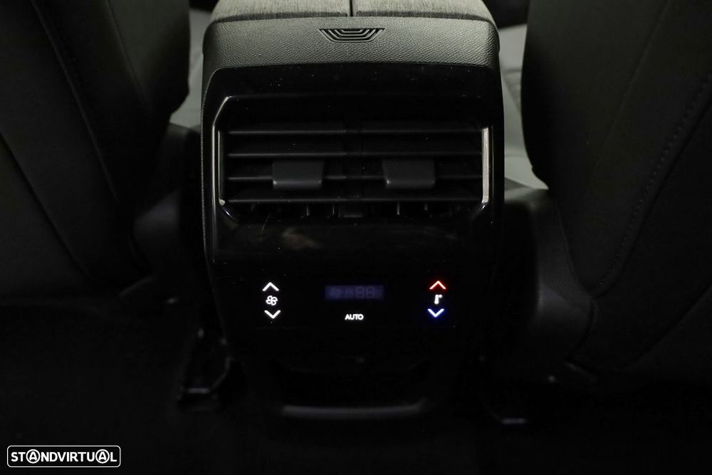 Peugeot 5008 1.2 Hybrid Allure e-DCS6 - 23