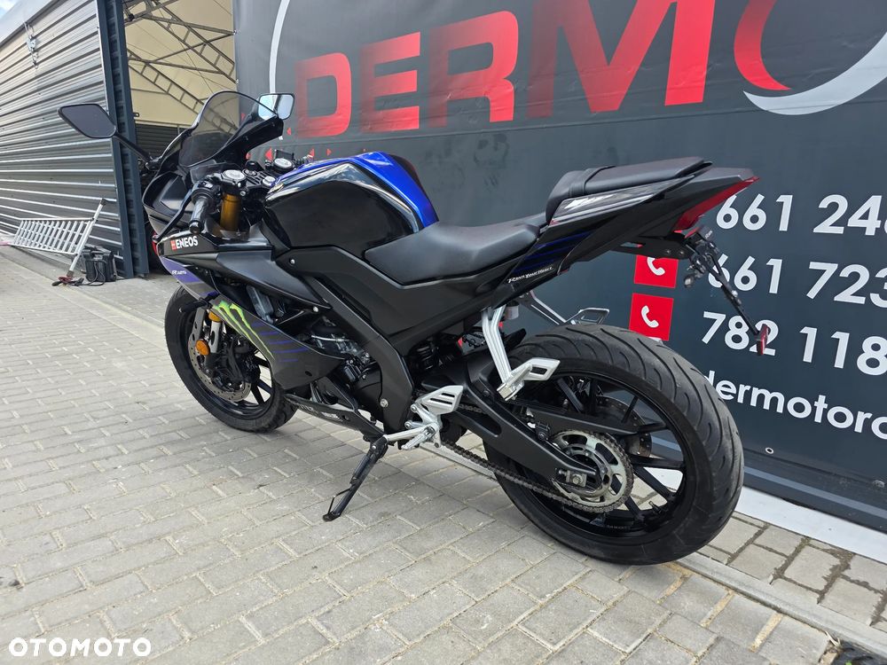 Yamaha YZF - 18